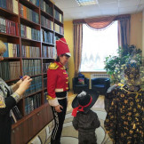 biblionoch_19_04_19_029
