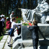 den_pobedy_08_05_13_krasnaya_gorka_014